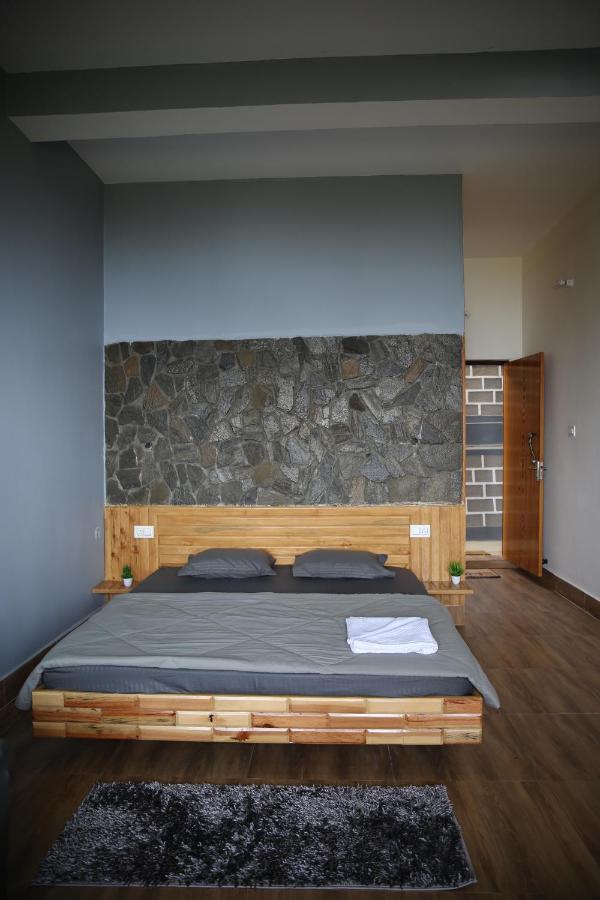 The Buransh Inn Almora Eksteriør billede