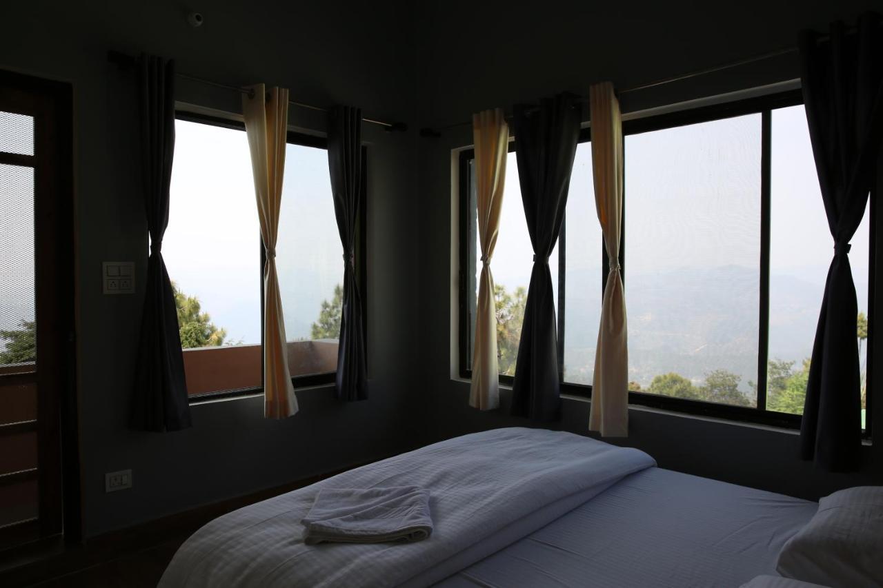 The Buransh Inn Almora Eksteriør billede