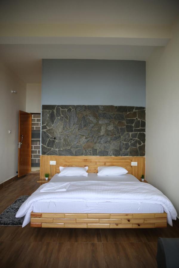 The Buransh Inn Almora Eksteriør billede