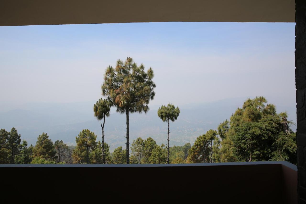 The Buransh Inn Almora Eksteriør billede