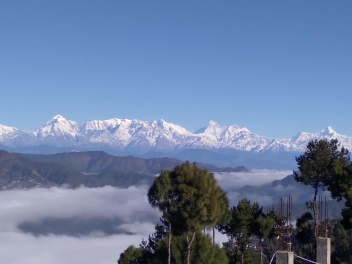 The Buransh Inn Almora Eksteriør billede