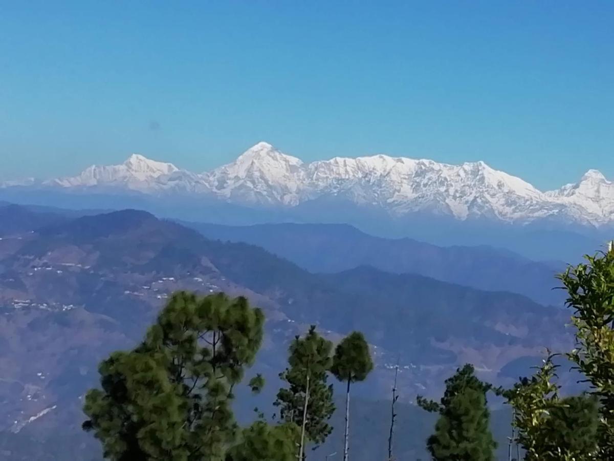 The Buransh Inn Almora Eksteriør billede