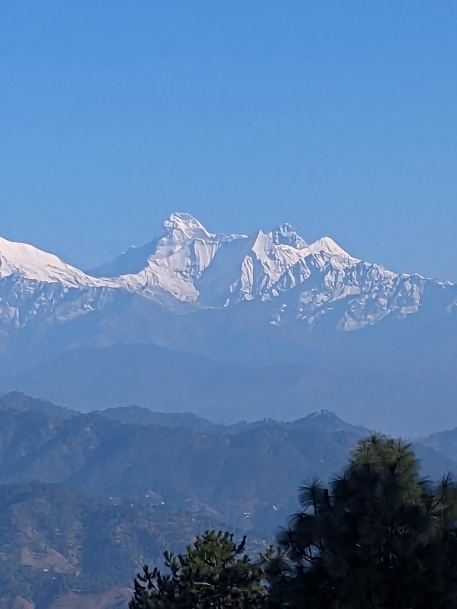 The Buransh Inn Almora Eksteriør billede
